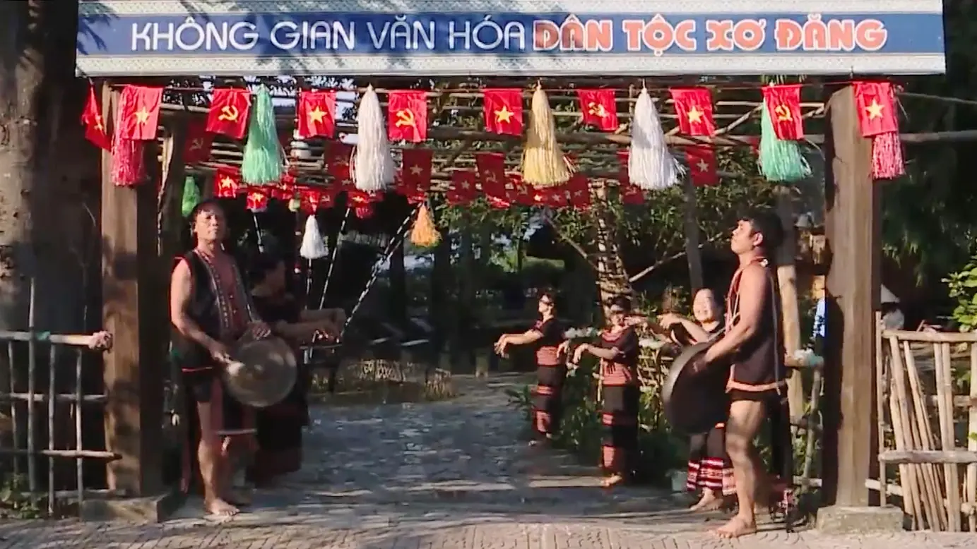 Người trao truyền văn hóa Xơ-đăng giữa lòng Thủ đô